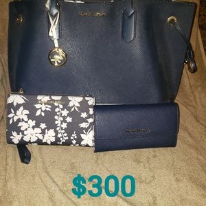 Full size tote and 2 wallets
